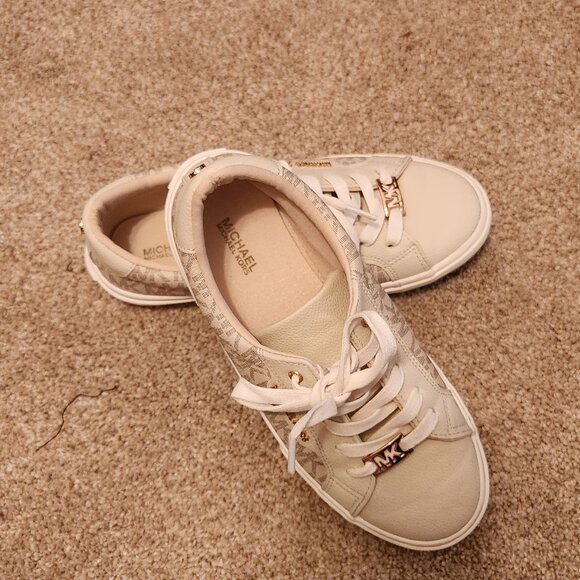 New Womens Michael Kors sneakers  us 4 - Picture 7 of 9